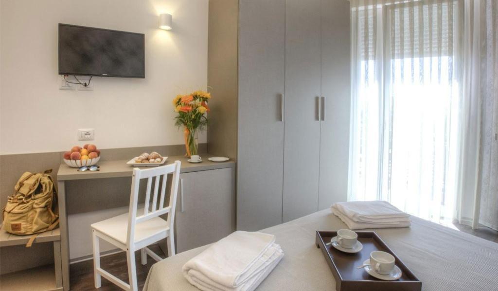 Hotel 2000 Ρίμινι Εξωτερικό φωτογραφία