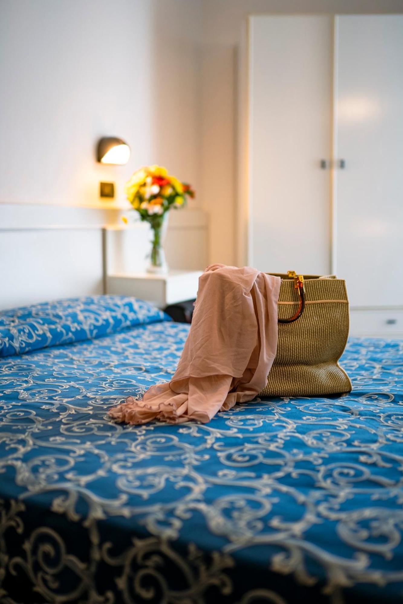 Hotel 2000 Ρίμινι Εξωτερικό φωτογραφία
