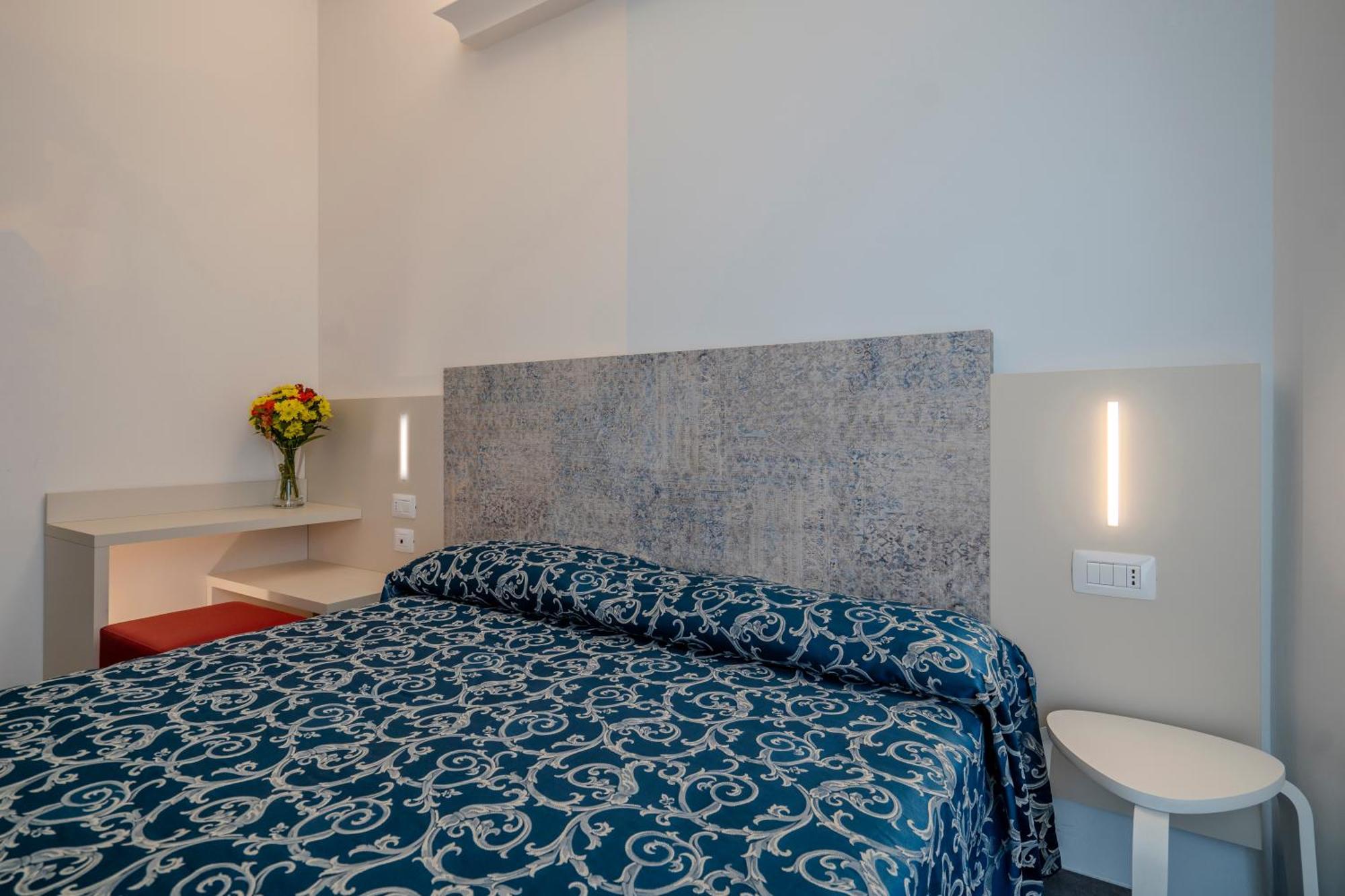 Hotel 2000 Ρίμινι Εξωτερικό φωτογραφία