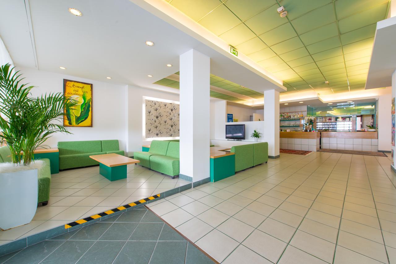Hotel 2000 Ρίμινι Εξωτερικό φωτογραφία