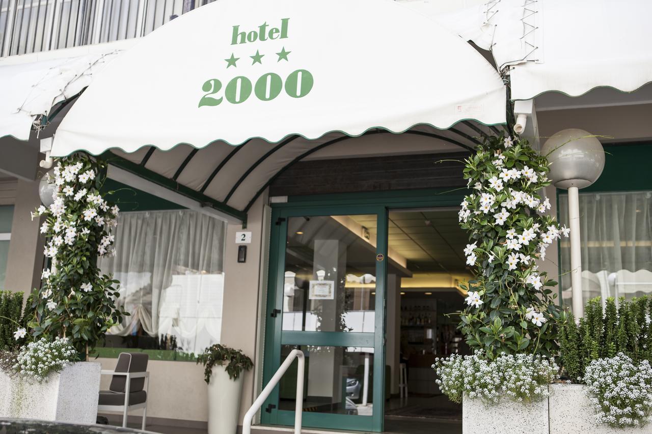 Hotel 2000 Ρίμινι Εξωτερικό φωτογραφία